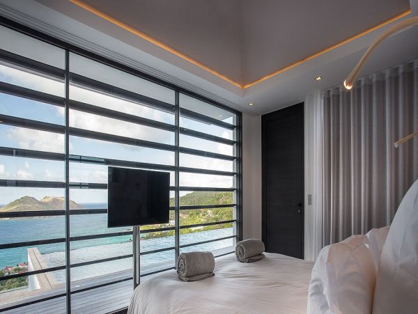 St. Barts Home 985595