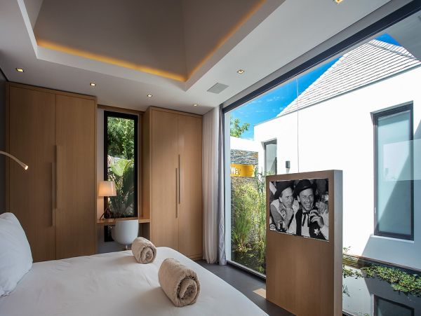 St. Barts Home 985595