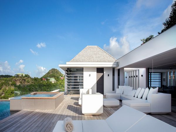 St. Barts Home 985595