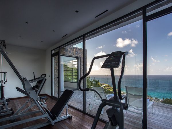 St. Barts Home 985595