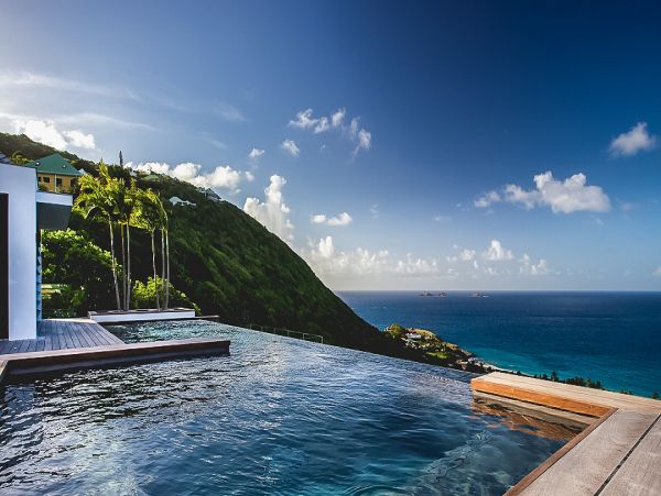 St. Barts Home 985595