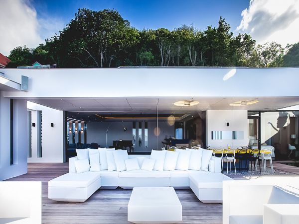 St. Barts Home 985595