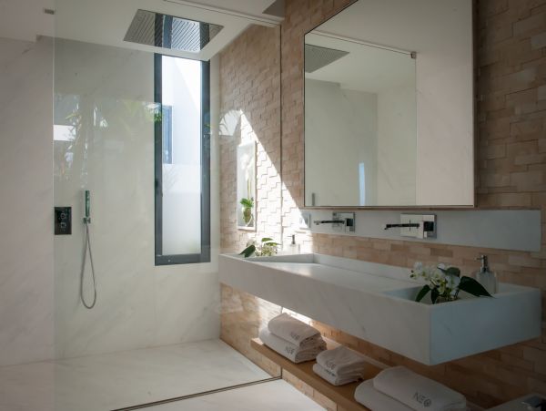 St. Barts Home 985596