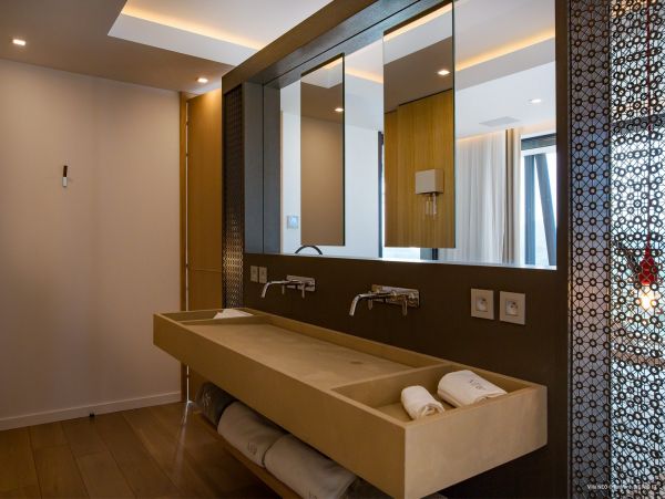 St. Barts Home 985596