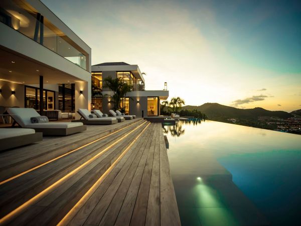 St. Barts Home 985596