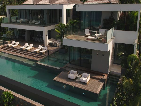St. Barts Home 985596