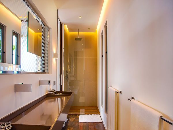 St. Barts Home 985597