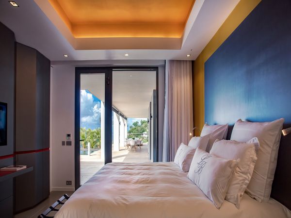 St. Barts Home 985597