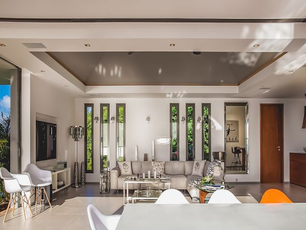 St. Barts Home 985597