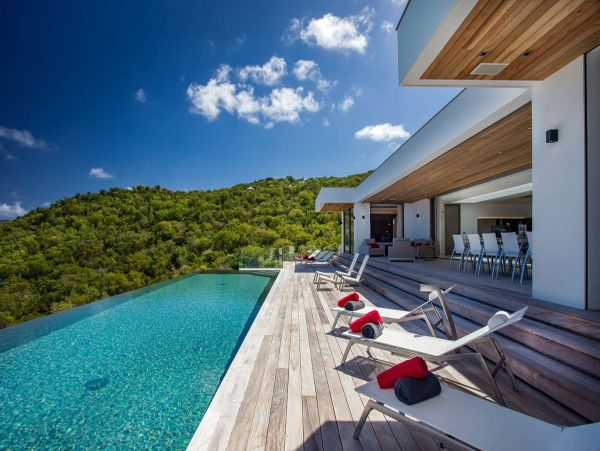 St. Barts Home 985598