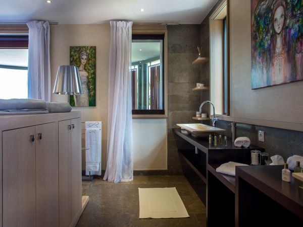 St. Barts Home 985599