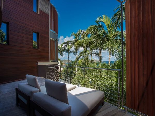 St. Barts Home 985599