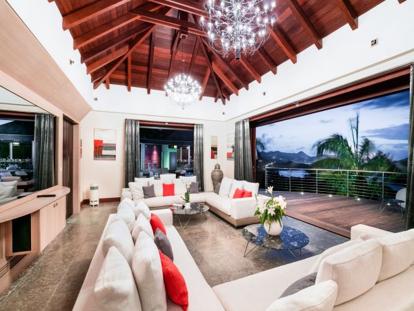 St. Barts Home 985599