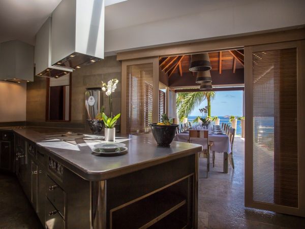 St. Barts Home 985599