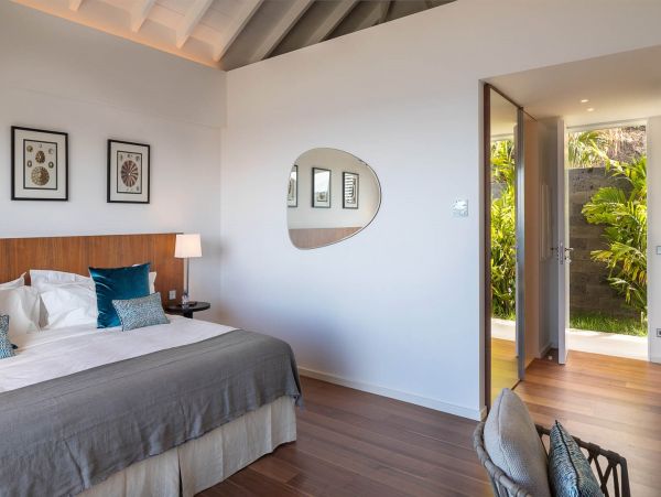 St. Barts Home 985600