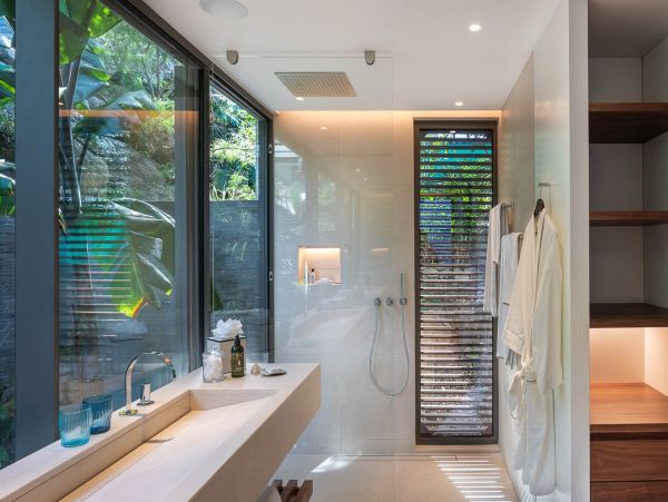 St. Barts Home 985600