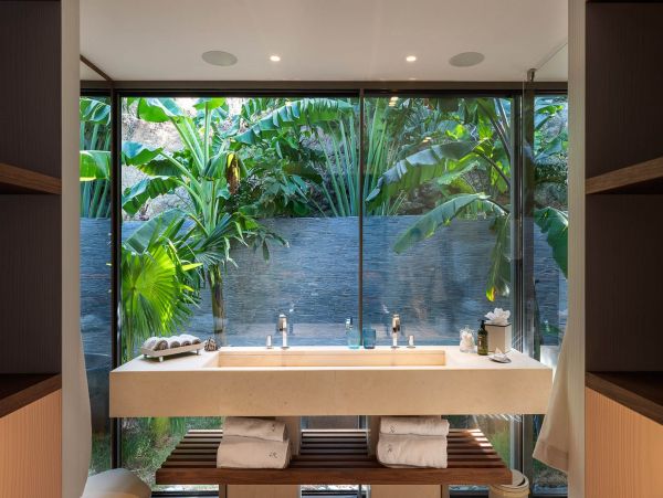 St. Barts Home 985600