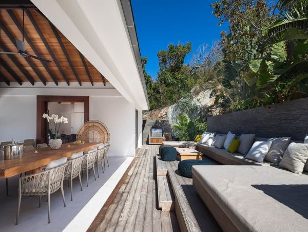 St. Barts Home 985600