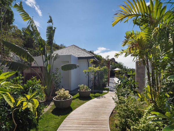 St. Barts Home 985600