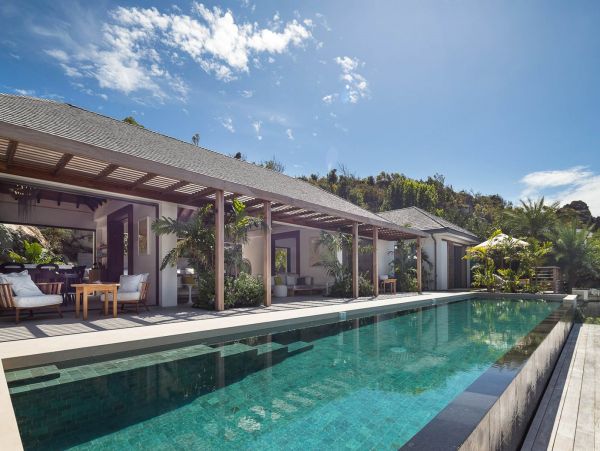 St. Barts Home 985600