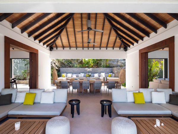 St. Barts Home 985600