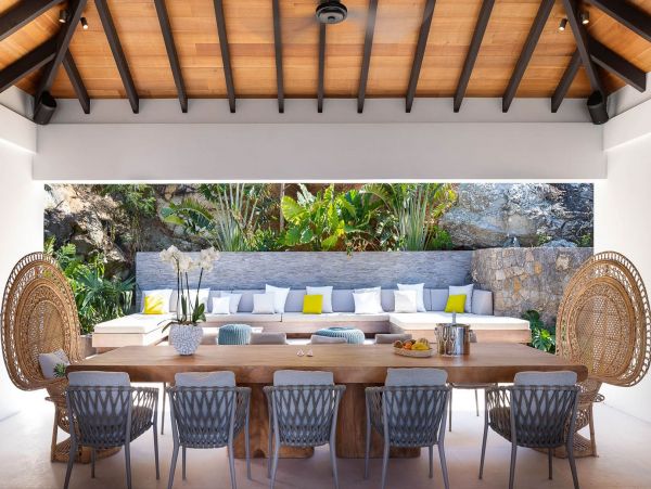 St. Barts Home 985600