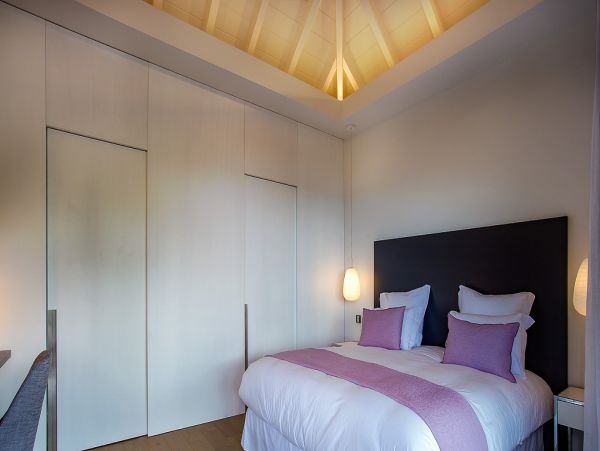 St. Barts Home 985601