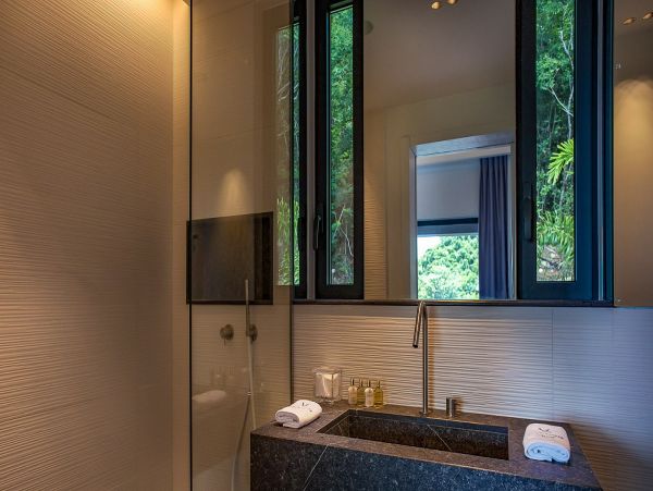 St. Barts Home 985601