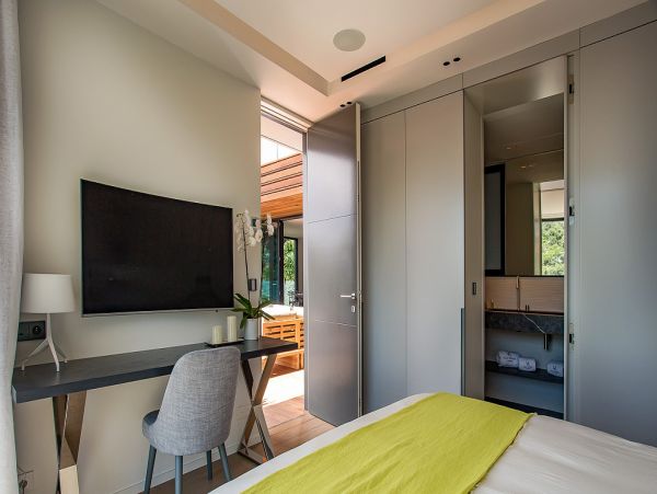 St. Barts Home 985601