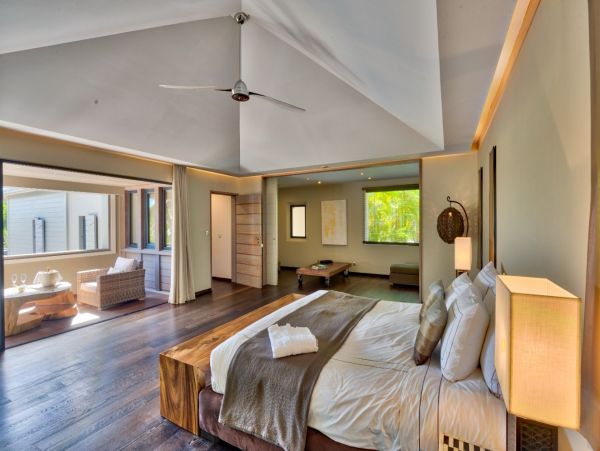 St. Barts Home 985602
