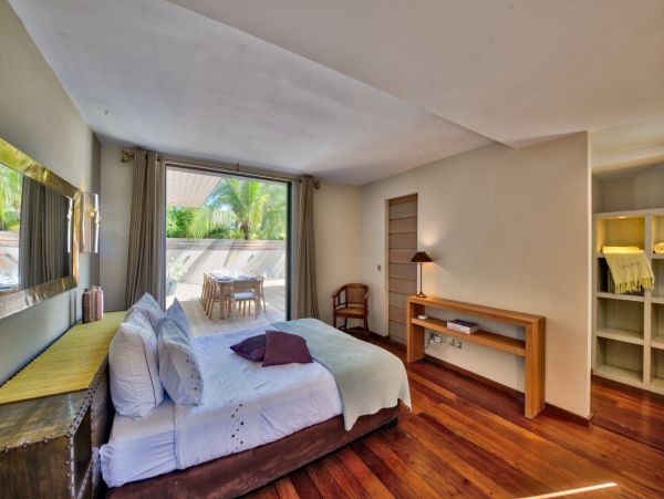 St. Barts Home 985602
