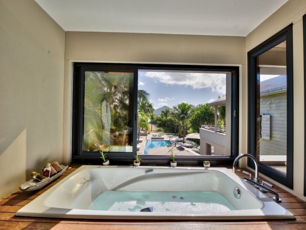 St. Barts Home 985602