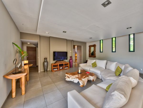 St. Barts Home 985602