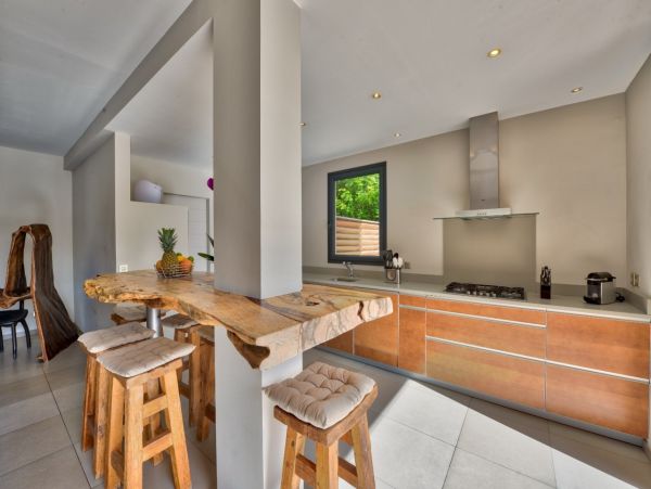 St. Barts Home 985602