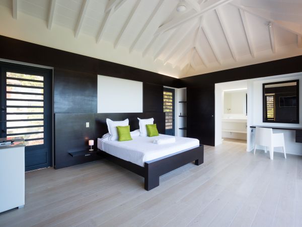 St. Barts Home 985603
