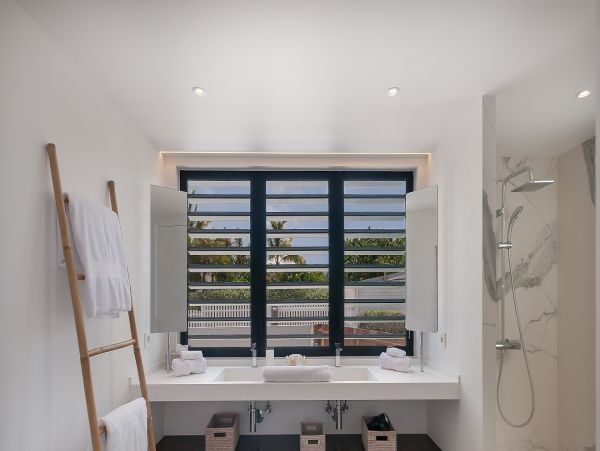 St. Barts Home 985604