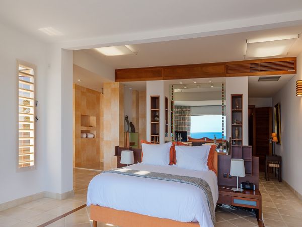 St. Barts Home 985605