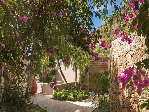 St. Barts Home 985605