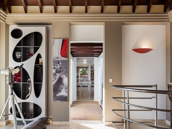 St. Barts Home 985605