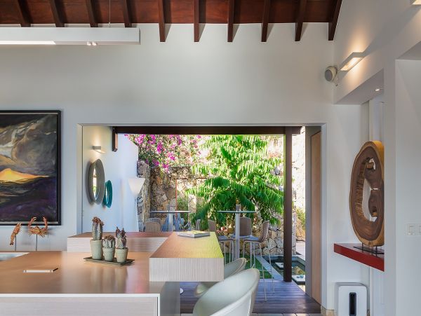 St. Barts Home 985605