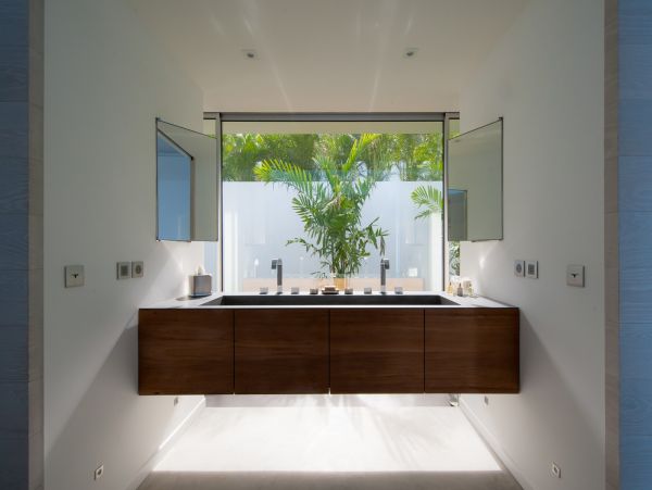 St. Barts Home 985606