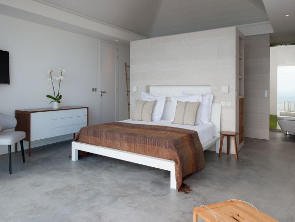 St. Barts Home 985606