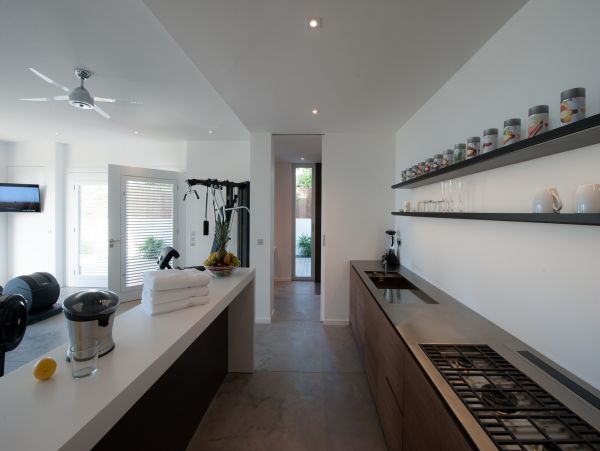 St. Barts Home 985606