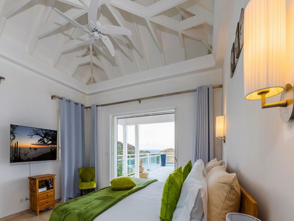 St. Barts Home 985607