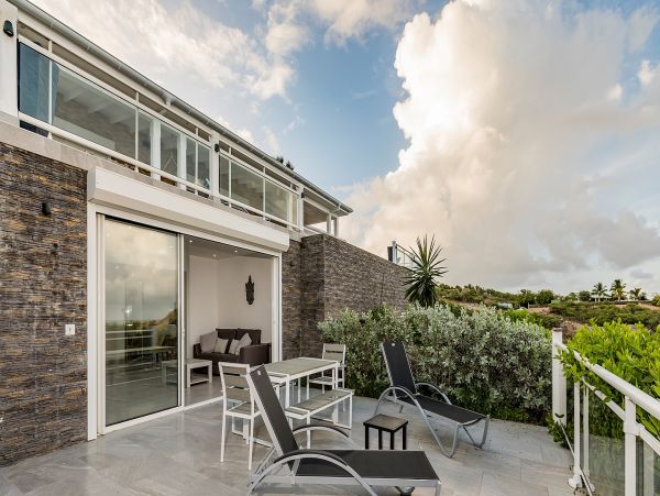 St. Barts Home 985607