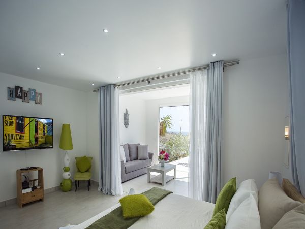 St. Barts Home 985607