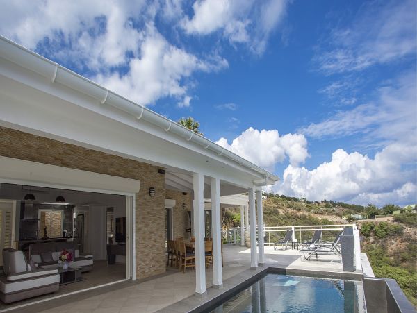 St. Barts Home 985607