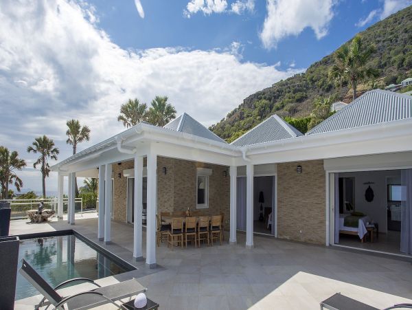 St. Barts Home 985607