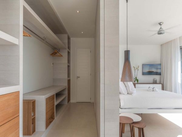 St. Barts Home 985608