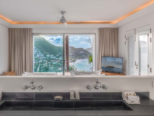 St. Barts Home 985608